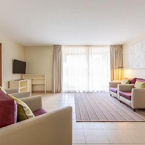Two-Bedroom King Suite